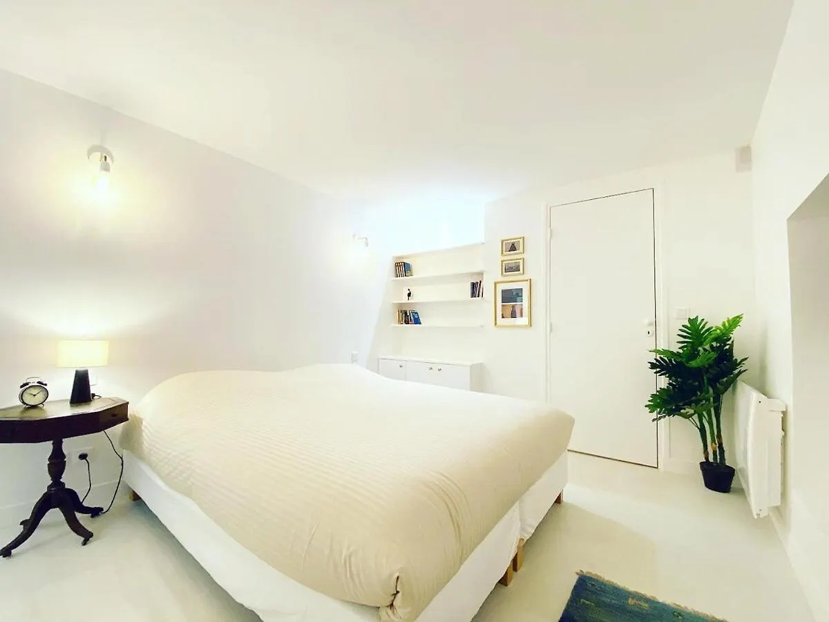 Apartment Appartement De Standing A Paris - Flat-Guest